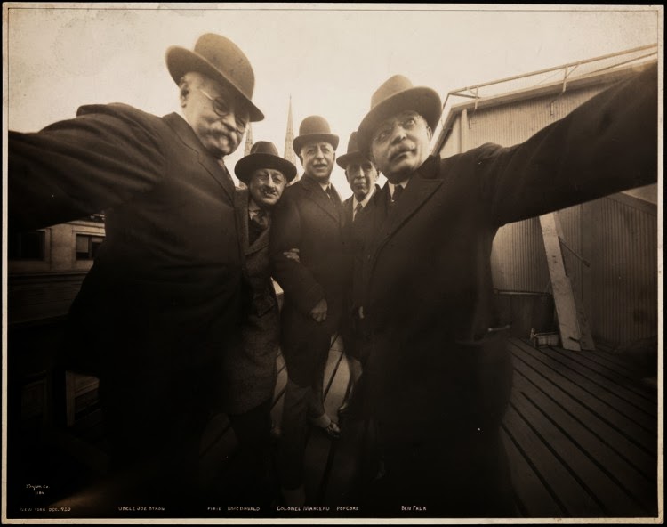 El primer #selfie de la historia